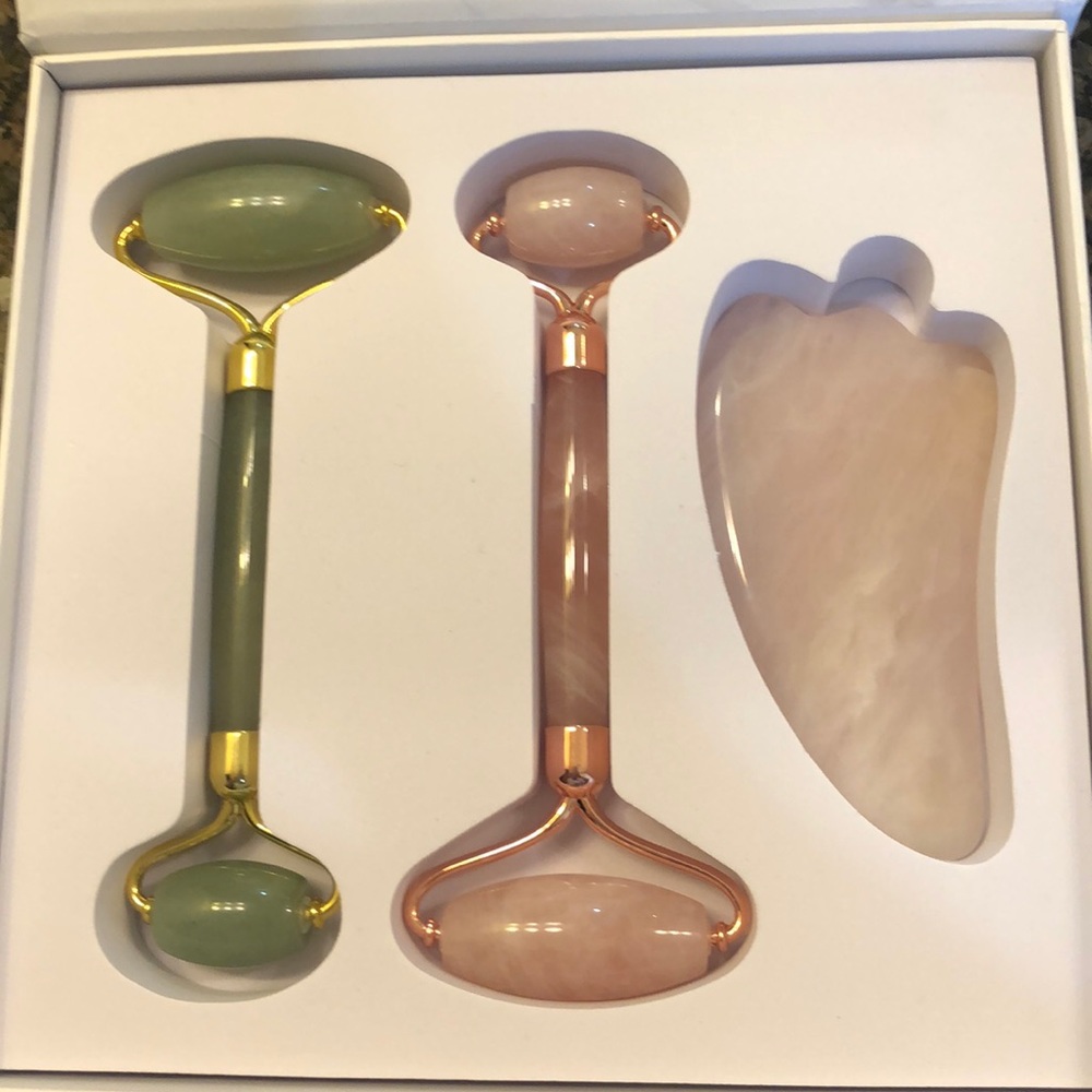 New natural jade and quartz rollers